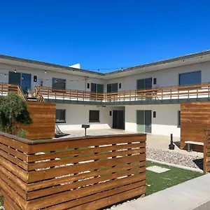 https://lovely-2-bedroom-apt-long-term-stay-near-downtown.hotelsofphoenix.com