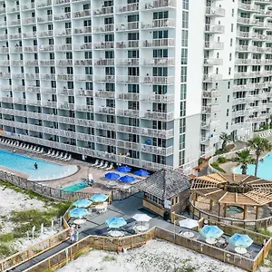 https://pelican-beach-resort-condo.hotels-destin.com