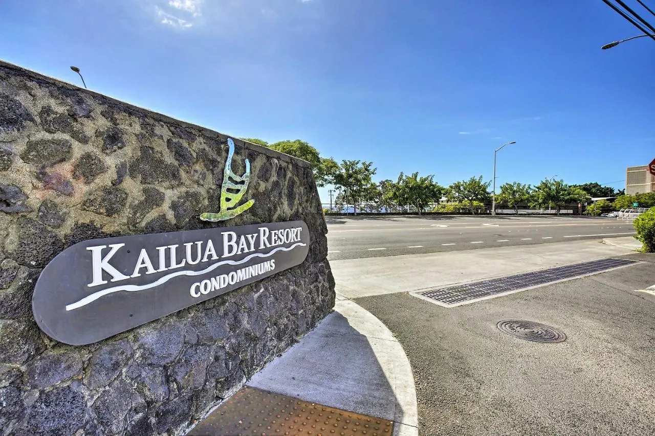 Apartment Top-Floor Kailua Bay Resort Condo With Ocean Views!