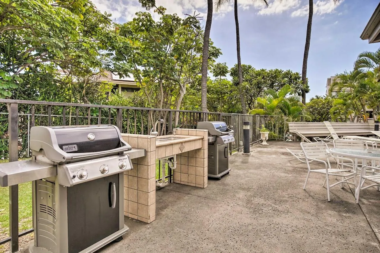 Top-Floor Kailua Bay Resort Condo With Ocean Views! Apartment Kailua-Kona