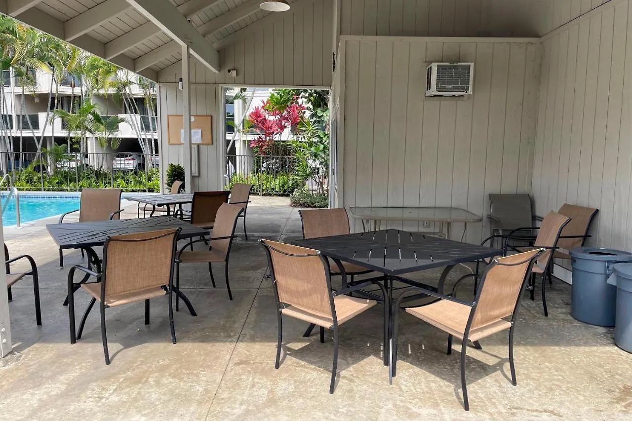Top-Floor Kailua Bay Resort Condo With Ocean Views! Apartment