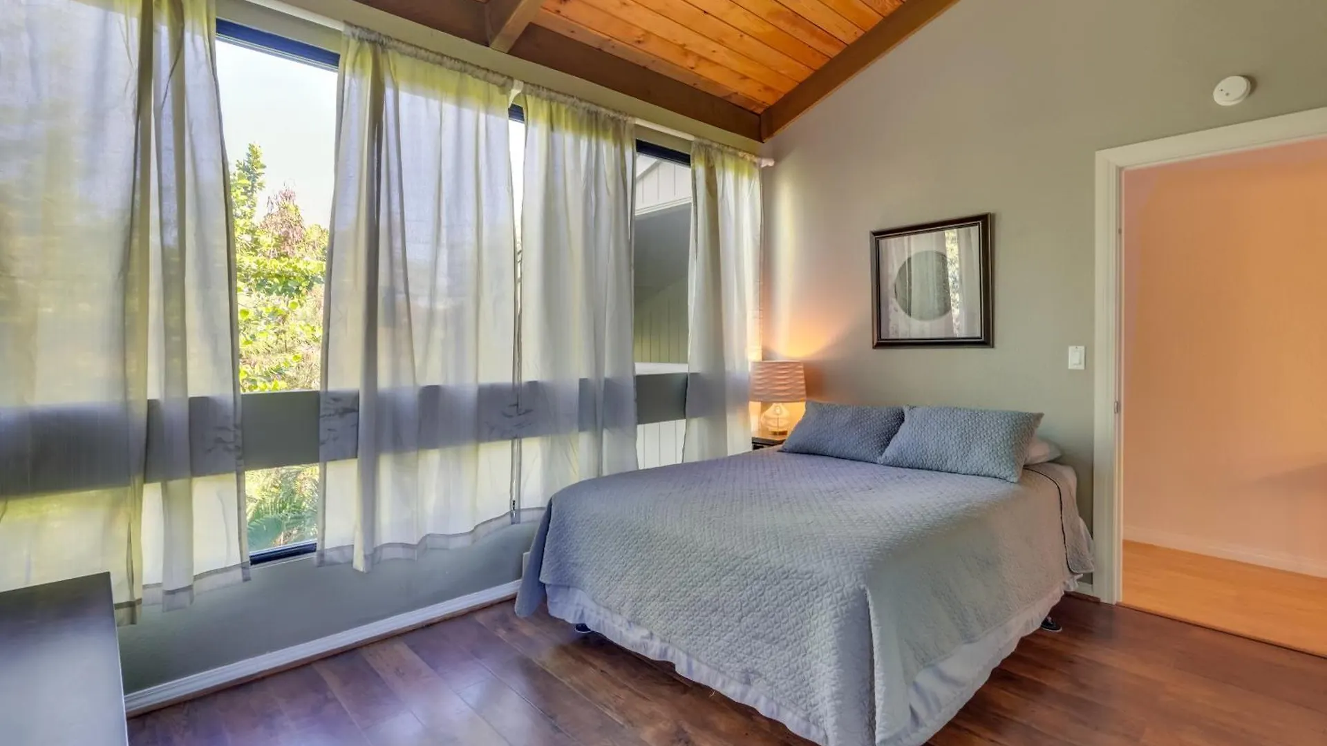 Top-Floor Kailua Bay Resort Condo With Ocean Views! United States